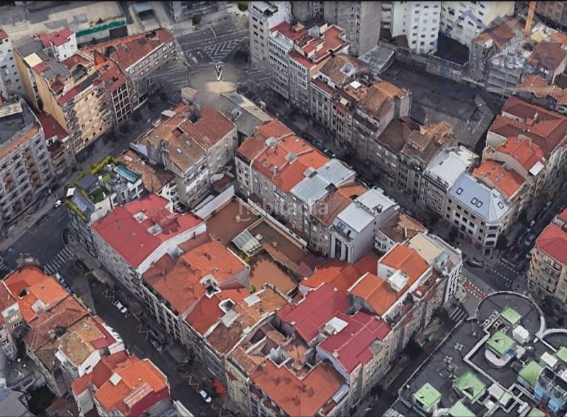 Foto 20c3f24f-dc58-4ecd-8ed0-3af0acb3c1ea. Edificio en vázquez varela 46 en Casablanca - Calvario Vigo