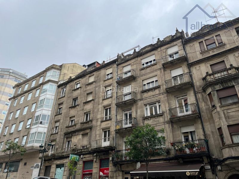Foto 9d7c1b1e-cf10-420c-a326-5211cc6b885b. Edificio en vázquez varela 46 en Casablanca - Calvario Vigo
