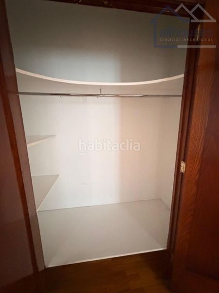 Foto f10fdf29-ee0d-4c3b-9dd2-6536a37b817e. Pis amb calefacció a Plaza España - Corte Inglés Vigo