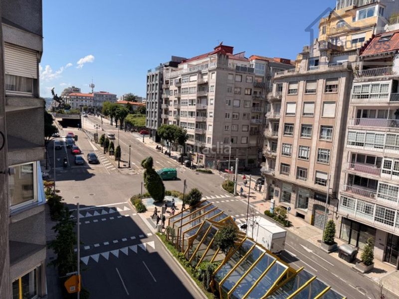 Foto 59455e0c-551d-4d0c-b5cf-79d05e3a7d06. Lloguer pis amb calefacció a Plaza España - Corte Inglés Vigo