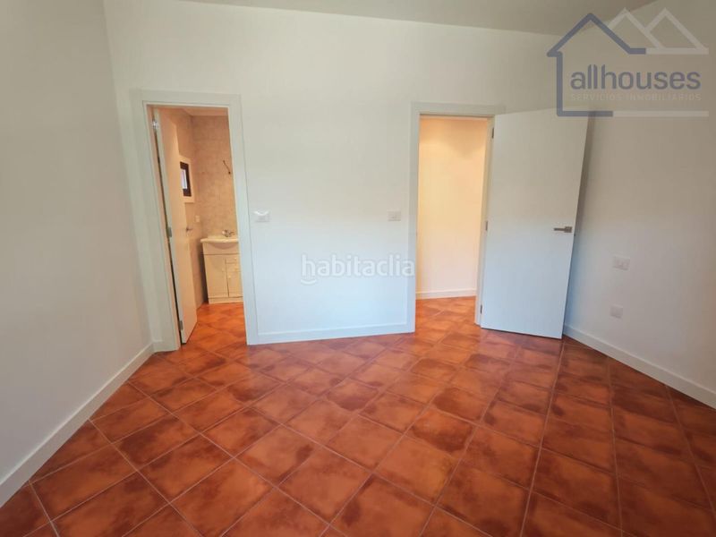 Foto b2e4fa75-cc5d-42d8-858d-cc4c8624d626. Xalet amb calefacció aparcament piscina a Tui