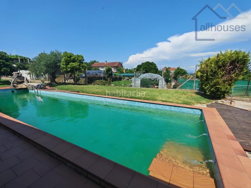 Foto eca71977-f74b-49e8-940c-81a75272a225. Xalet amb calefacció aparcament piscina a Tui