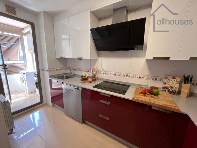 Foto 62f81232-dbd1-45d4-89bd-dd2b65783781. Apartament a ignacio grobas 13 a Lavadores Vigo