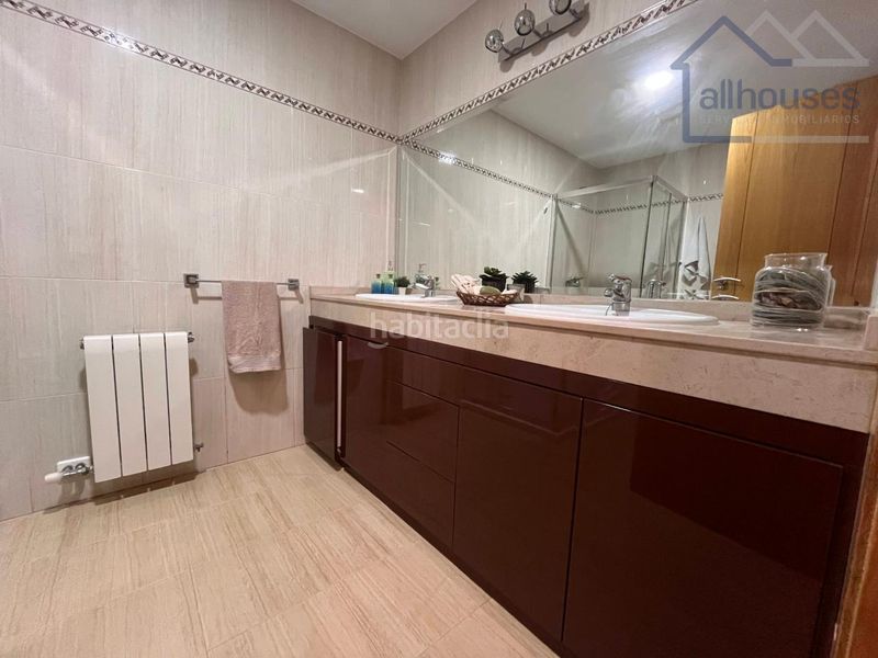 Foto 733b346a-83f4-4981-b89d-a5e8f3b80d68. Apartament a ignacio grobas 13 a Lavadores Vigo