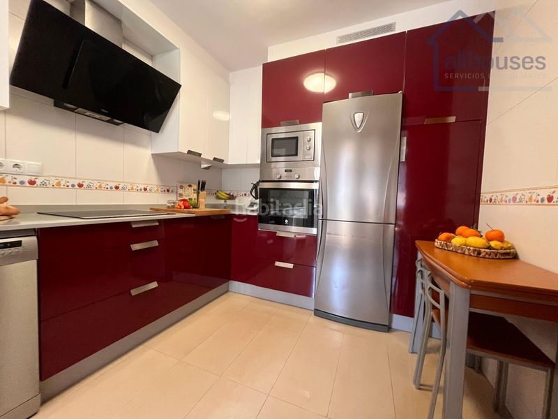 Foto a8512298-c42f-4a44-9e53-8a069eec11ca. Apartament a ignacio grobas 13 a Lavadores Vigo