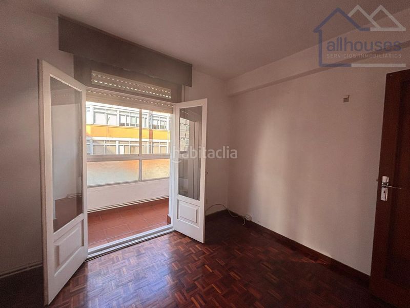 Foto 059c8734-56e0-44ba-85dd-a54635da35c7. Pis amb calefacció aparcament a O Castro Vigo
