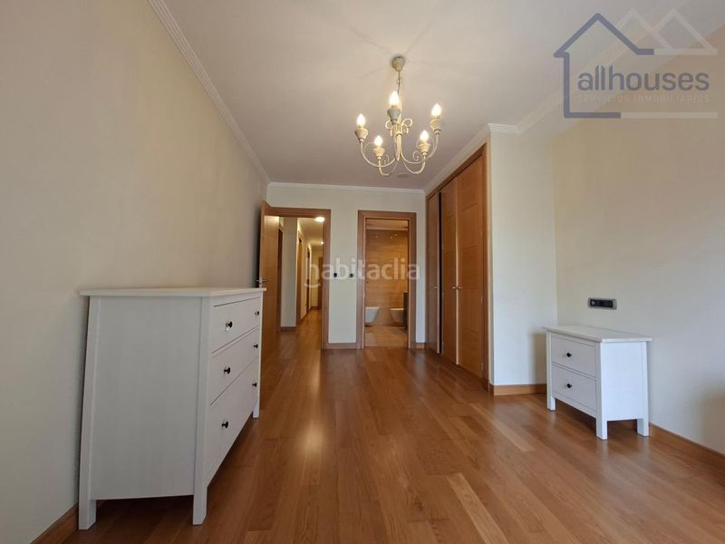 Foto 6d1163d9-abff-4266-b755-26e864c267a7. Rent flat with heating parking in Centro - Areal Vigo
