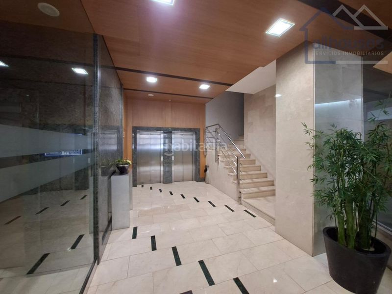 Foto 7af2e6ba-e953-44b5-b32d-c377973fe289. Rent flat with heating parking in Centro - Areal Vigo