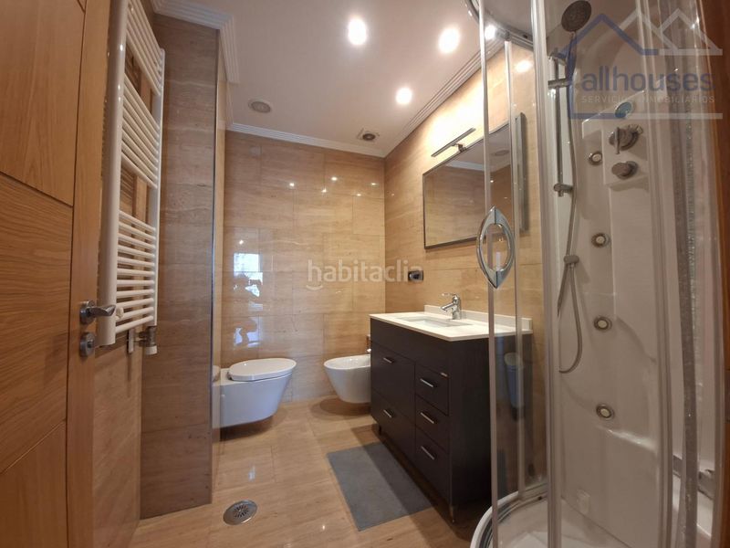 Foto 860a8477-4398-4fa9-a30b-2299fb522e10. Rent flat with heating parking in Centro - Areal Vigo