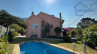 Chalet in Oia