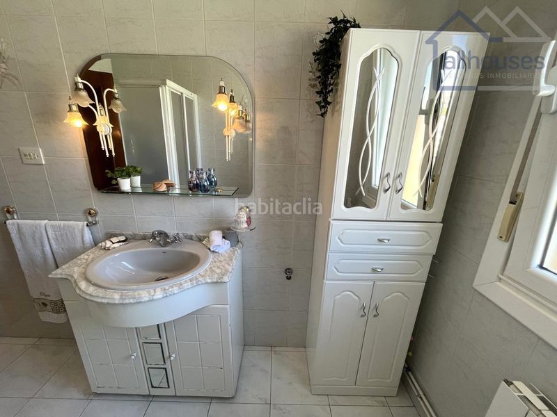 Foto e8f8b6ed-b2e0-4bee-b480-df3e07c4666a. Casa a camino cotarela - Lavadores 13 a Lavadores Vigo