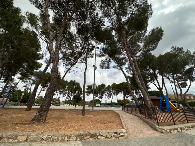 Foto 83c72fb9-e4ca-4d37-94d5-594ff6acbbd4. Alquiler chalet  disponible en tancat de l alter en Picassent