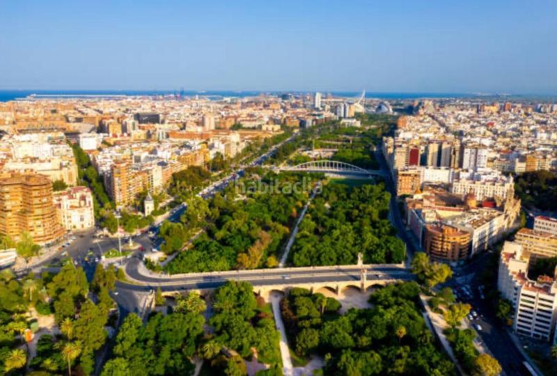 Foto 7aa7c4a1-33d0-4bec-8c18-abea9e19d2c5. Edifici a Silla