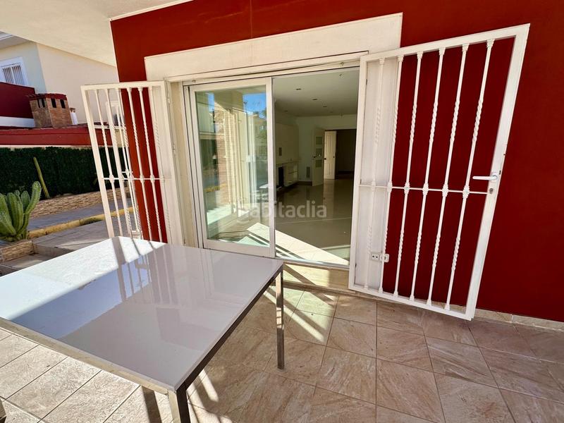 Foto 0ff1460b-50bf-4e5a-a907-18f19ca01ff0. Alquiler chalet vivienda disponible en urb. montesano en Bétera