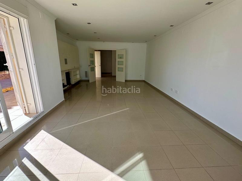 Foto 3657140e-d8ed-4be9-84d2-9e4c51dc4257. Alquiler chalet vivienda disponible en urb. montesano en Bétera