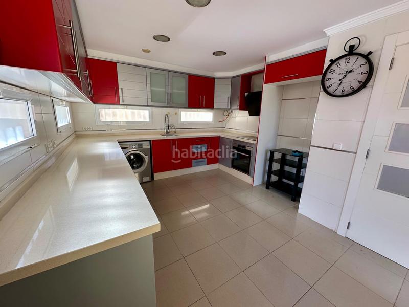 Foto 40b599ff-a26d-40f8-8b9f-492fb06ff51c. Alquiler chalet vivienda disponible en urb. montesano en Bétera