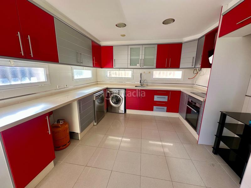 Foto 69a18e64-a28c-49a0-8d7c-d8cf223ee034. Alquiler chalet vivienda disponible en urb. montesano en Bétera