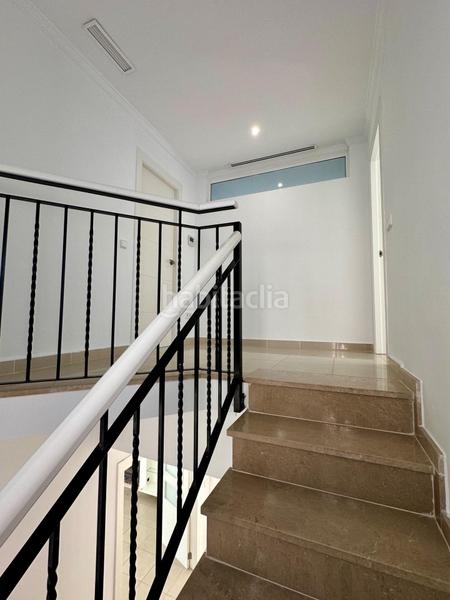 Foto c7c54ffc-1791-41af-8606-7ada582d3d03. Alquiler chalet vivienda disponible en urb. montesano en Bétera