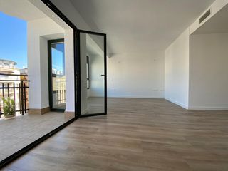 Rent Penthouse in Plaça d'aragó 2. Espectacular ático!