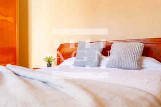 Pis a Passeig de francesc maci 4. Espectacular piso de 4 dormitorios en el puerto. reformado.