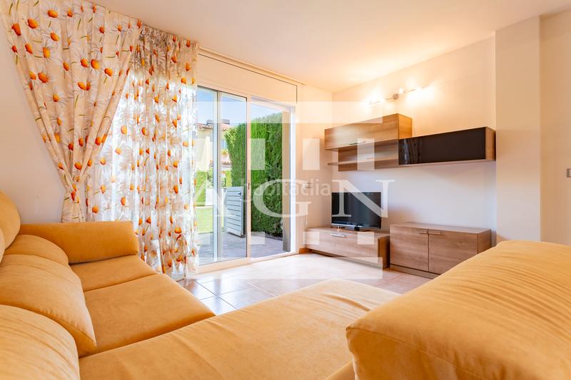 Foto 15ca6b23-30c9-49df-8198-ad140784f827. Reihenhaus mit heizung pool in Platja de Mont-roig Mont-roig del Camp