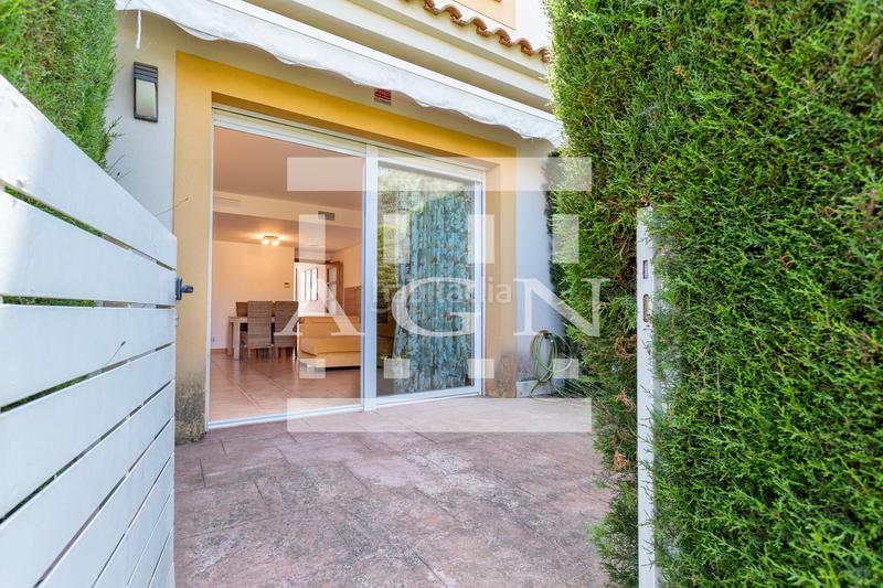 Foto 86755944-cd99-49c8-ae31-3fa84ede733c. Reihenhaus mit heizung pool in Platja de Mont-roig Mont-roig del Camp