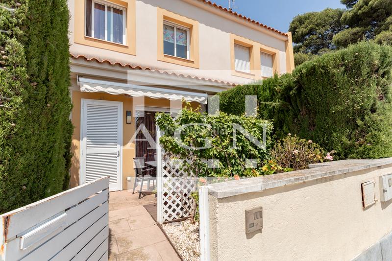 Foto f1866c61-5f6e-4cc9-a9a5-03fb3c2bb3e1. Reihenhaus mit heizung pool in Platja de Mont-roig Mont-roig del Camp