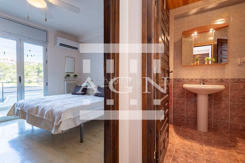Foto cbbc2915-13bc-48ed-8738-fc8a0aae5317. Apartamento ¡descubre tu nuevo hogar frente al mar! en Miami Platja