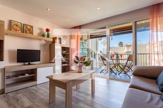 Location Appartement  Carrer general belgrano 5d. Este espectacular apartamento reformado se encuentra en primera