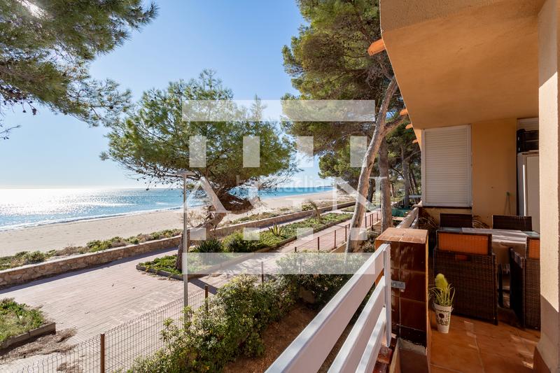 Foto 8c373a2a-0f49-4a6d-b519-ffff158b95b5. Pis a carrer del blat 21 a Platja de Mont-roig Mont-roig del Camp