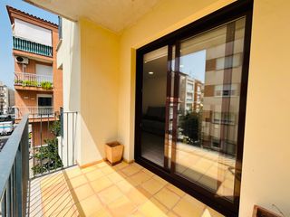 Lloguer Pis a Carrer de roger de llúria 18. Moderna vivienda de tres dormitorios en el corazón de la ciudad