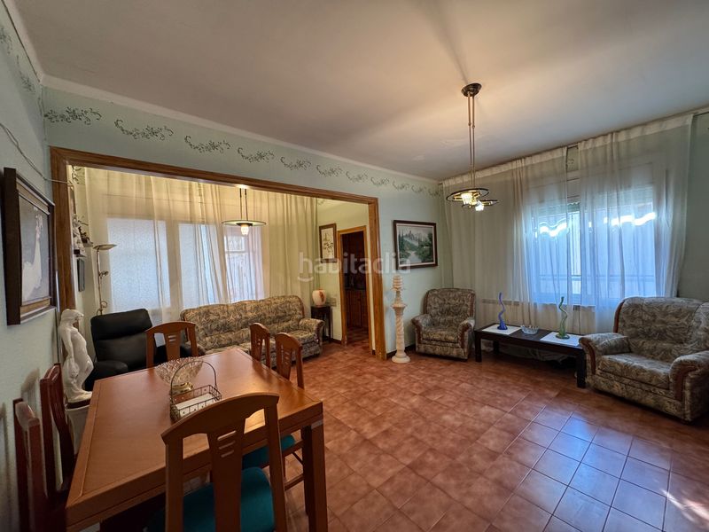 Foto 973b379e-f10a-4f6f-bacd-ac3b053d7e02. Casa adossada amb calefacció aparcament a Can Palet Terrassa