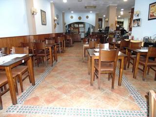 Lloguer Local Comercial  Calle balmes. Restaurante en alquiler con opcion a compra