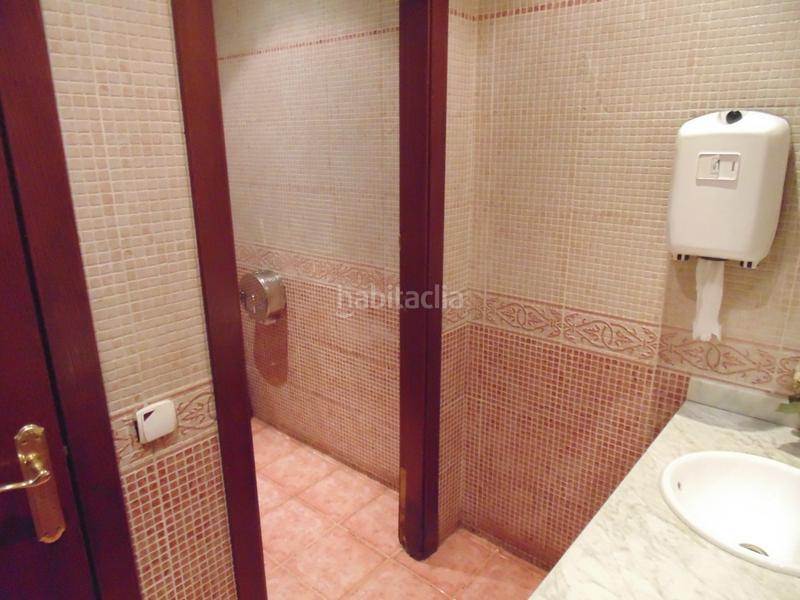 Foto 28d8ef40-91df-447b-a2ad-aa513e1365fe. Location local commercial dans Ajuntament-Maragall Ripollet
