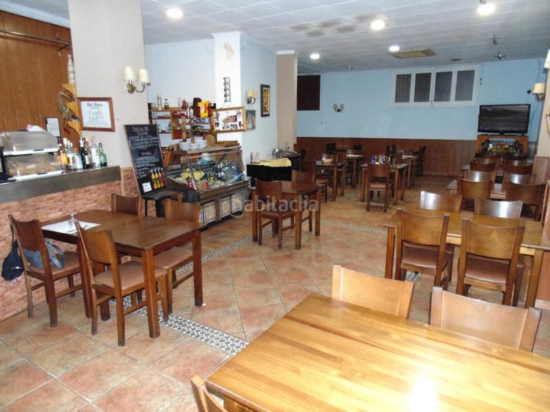 Foto 4a49c624-d4dc-41b1-b5ee-6f22fa07fa36. Location local commercial dans Ajuntament-Maragall Ripollet