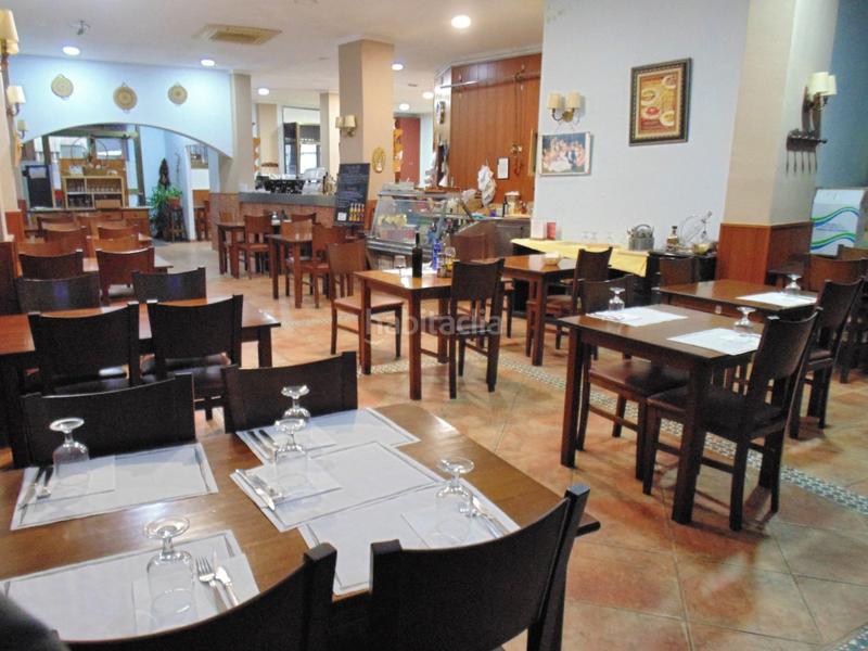 Foto 576acb8c-d34c-4bb0-8887-a05b4be49008. Location local commercial dans Ajuntament-Maragall Ripollet