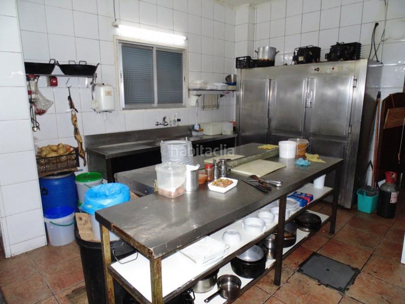 Foto d85f83cc-3a44-4fc1-b663-70122b52c941. Location local commercial dans Ajuntament-Maragall Ripollet