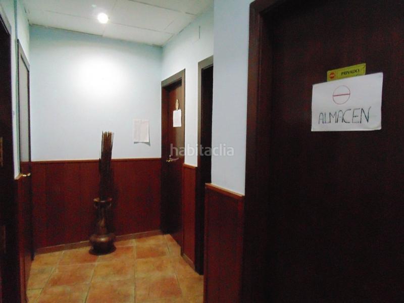 Foto ee73e46b-25ae-474a-8ef4-ca539a8b17b7. Location local commercial dans Ajuntament-Maragall Ripollet