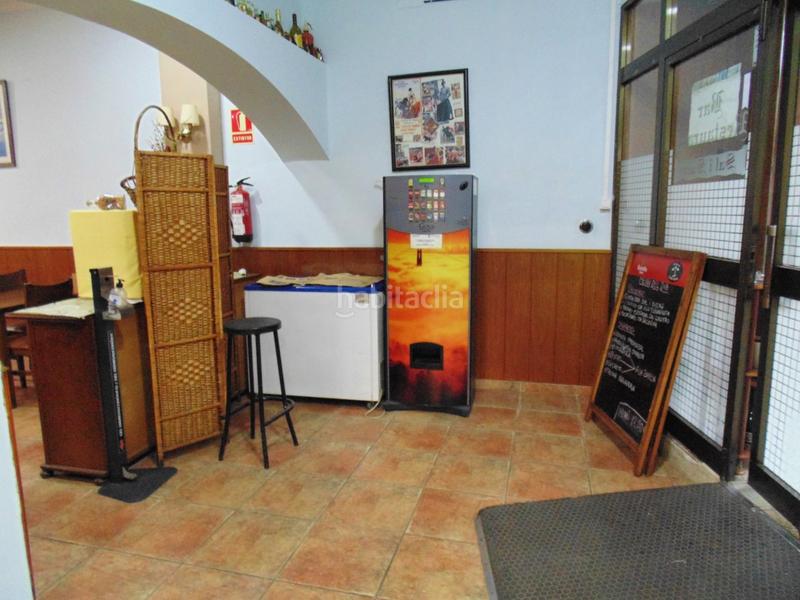 Foto f379a371-1f40-4284-882a-6556a40b8833. Location local commercial dans Ajuntament-Maragall Ripollet