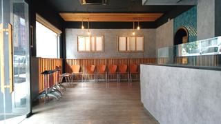 Local commercial dans Carrer alfons sala d' 5. Local restaurante en venta