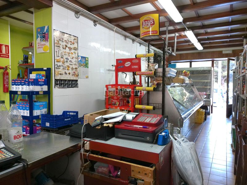Foto 133d2eca-d061-4760-a2b8-fed711dbf569. Local comercial a La Roureda Sabadell