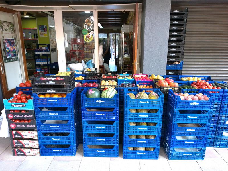 Foto f7d7de70-579d-447e-946e-3d35ca93cd2f. Local comercial local en funcionamiento en La Roureda Sabadell
