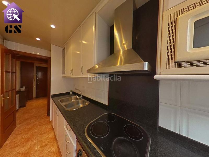 Foto fe07f314-2783-4f74-912b-afe818c15309. Flat with heating parking in Creu de Barberà Sabadell