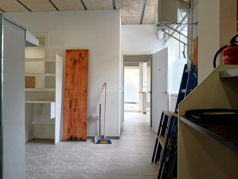 Foto eb2204fd-9f85-4fba-8256-17f3824e7cbf. Lloguer local comercial a Sol i Padrís - Sant Oleguer Sabadell