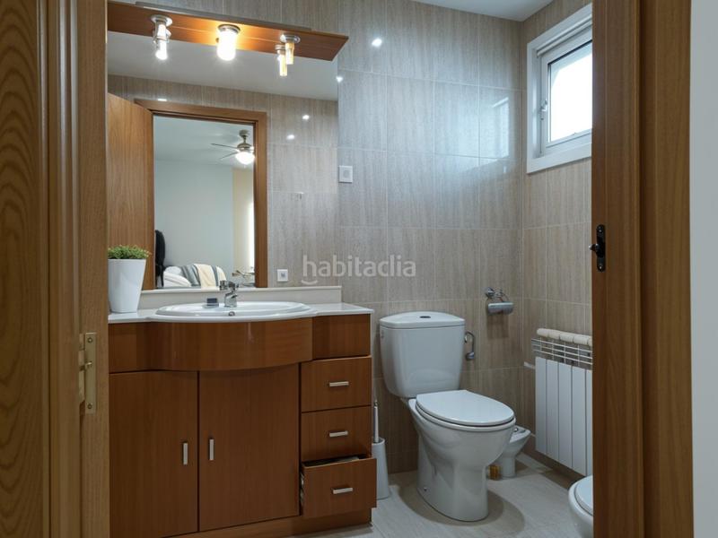 Foto 3e964cb6-2e0a-4c85-9ddc-27b4056cdb8f. Flat with heating parking in Can Llong Sabadell