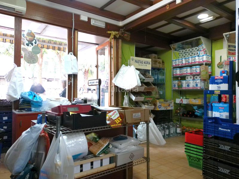 Foto 52b118b3-01b1-4283-9167-29267e448354. Local comercial a La Roureda Sabadell