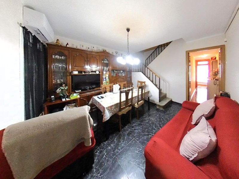 Foto ed3e46d7-ed86-4b2d-b548-a7b5e3eb8ea8. Casa a Centre Sant Quirze del Vallès