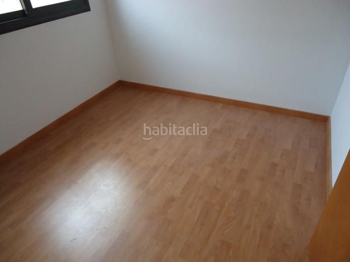 Foto eb0e7982-f34b-4ca5-972f-853658794dd8. Edifici a carrer rossello del 52 a Ca n'Oriac Sabadell