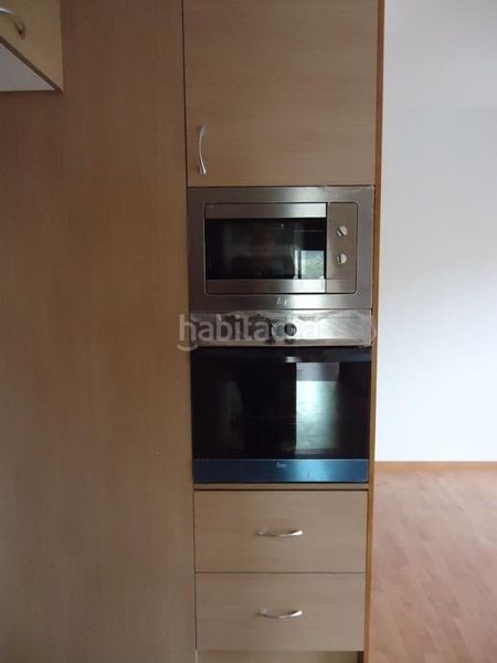 Foto eb7e710a-7c87-422b-aaf2-04092a725b87. Edifici a carrer rossello del 52 a Ca n'Oriac Sabadell