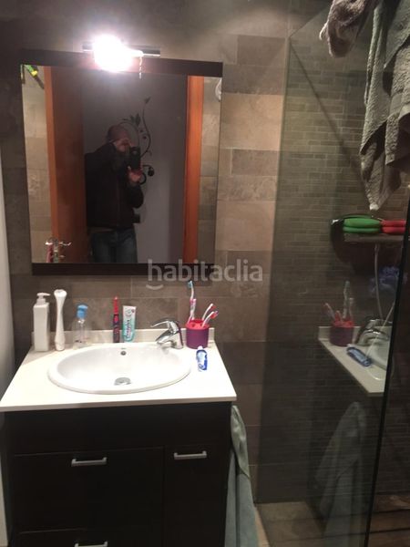 Foto f0a15529-f80c-4615-b86a-fd53e906b1a6. Edifici a carrer rossello del 52 a Ca n'Oriac Sabadell